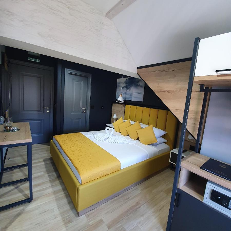 Hotel Dream House &