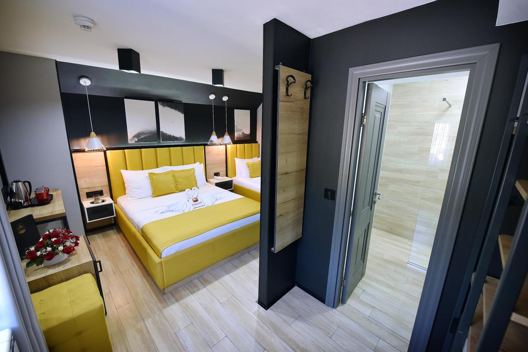 Dream House & Hotel Kolasin