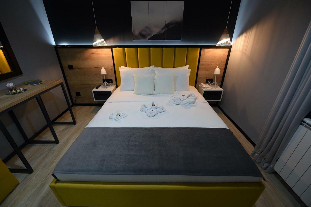 Hotel Dream House & 4*
